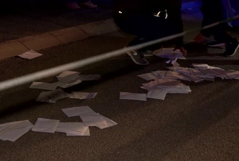 Ukradol volebnú urnu a hodil ju o zem. Poslanec strávil noc v policajnej cele