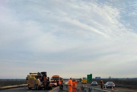 Nehoda, D1, kamión, dodávky