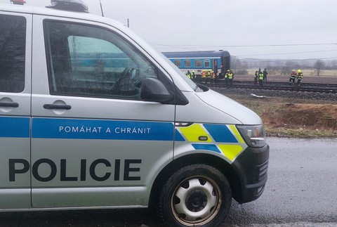 zrážka vlaku s kamiónom ČR (6)
