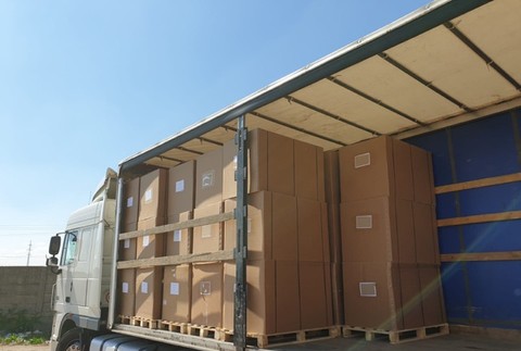 FOTO: Poriadny úlovok. Kriminalisti zadržali takmer 12 ton tabaku 