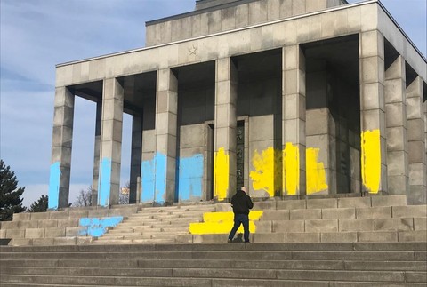 Pomaľovaný Slavín