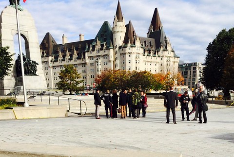 Ottawa - streľba v parlamente a pri vojenskom pomníku 3
