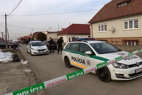 [multi] Uplynie rok od vraždy Kuciaka a jeho snúbenice. Vyšetrovatelia sú v sklze 5400