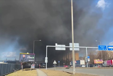 [multi] Požiar v areáli 8708