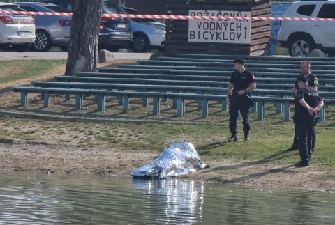 slnečné jazerá senec telo muža
