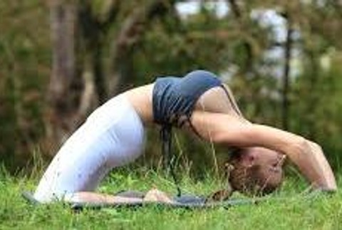 Joga_Jordan Carver_3