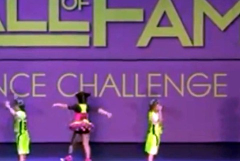 Malá tanečnica s protézou