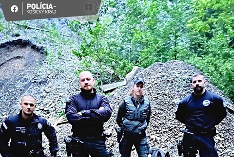 Bankov Košice baňa uviaznutí turisti (2)