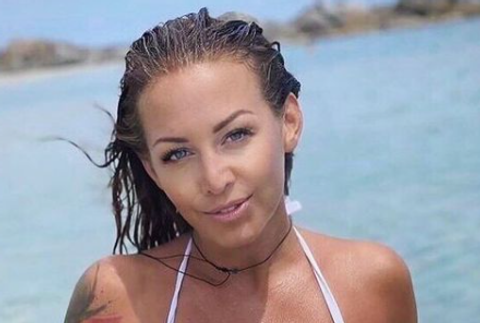 Agáta Hanychová na Sardínii 