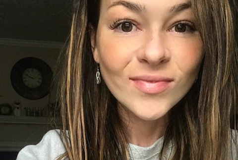 Screenshot_2020-05-04 Cady Groves ( cadygroves) • Fotky a videá na Instagrame(2)