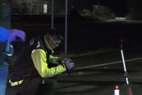 Muža po zrážke s autom odhodilo z cesty.