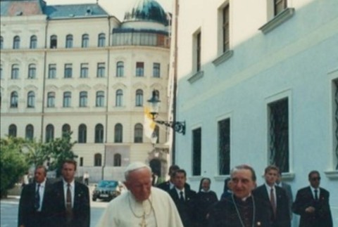Muž, ktorý chránil pápeža - Juraj Zábojník.