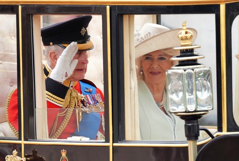 Britain_Trooping_The_Color417054050920