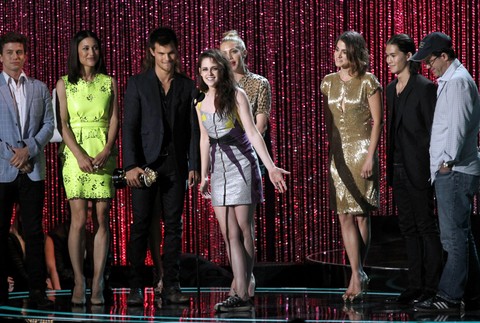 Kristen Stewart  získal ana slávnosti MTV Awards aj ocenenie za najlepší bozk