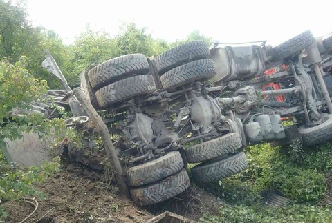 Nehoda vlak nákladiak