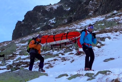 Turista (32) schádzal z Rysov, vo víchrici stratil orientáciu  a zamrzol. Jeho telo našli turisti2367