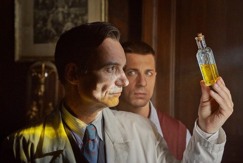 Šarlatán - Ivan Trojan, Juraj Loj