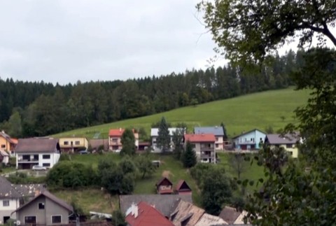 Chceli pomôcť a teraz im hrozí pokuta. Obyvatelia Oravy riešia spor pre zlý náter kostola