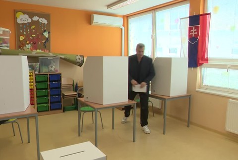 [multi] Danko_volby 3715