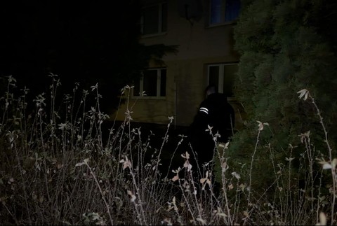 Muža napadli v bytovke sekerou 2