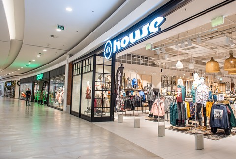 Polus City Center je oddnes VIVO! Bratislava s viac obchodmi a vylepšenou ponukou