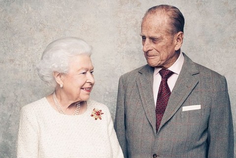 Kráľovná Alžbeta II. s princom Philipom