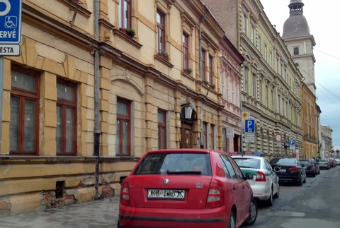 Policajti parkovanie miesto pre invalidov Košice 2