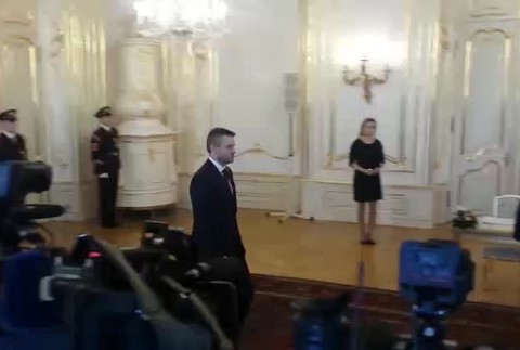 Andrej Kiska menoval Petra Pellegriniho za slovenského premiéra712
