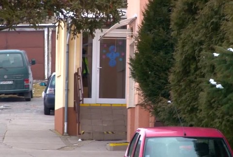 Vychovávateľ obťažoval dievčinu