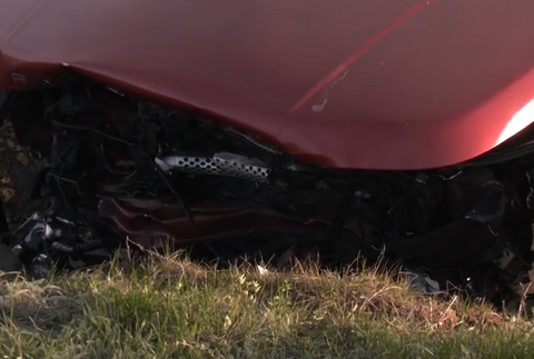 Osobné auto po zrážke pri Vrábľoch 3