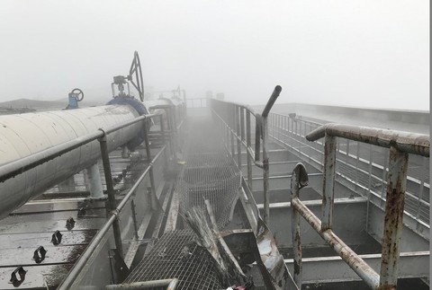 Vrtuľník narazil do strechy mrakodrapu na Manhattane