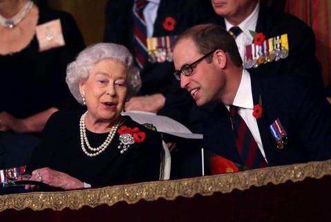 Princ William s kráľovnou Alžbetou II