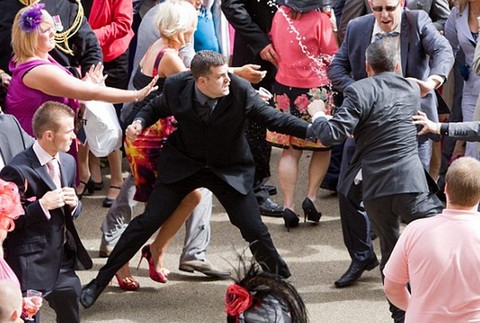 Dostihy Royal Ascot skončili bitkou