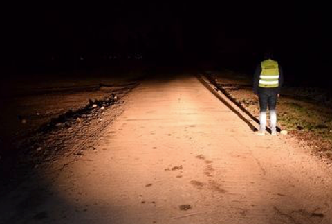 Zrazený cyklista na ceste medzi obcami Mierovo a Kvetoslavov