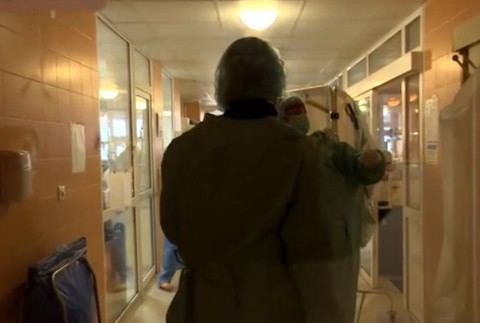 Alena Stračiaková v špeciálnom ochrannom odeve