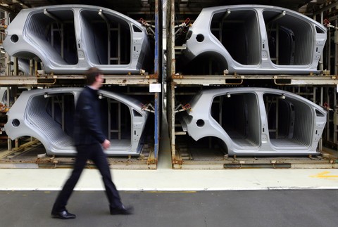 Automobilka auto muž výroba