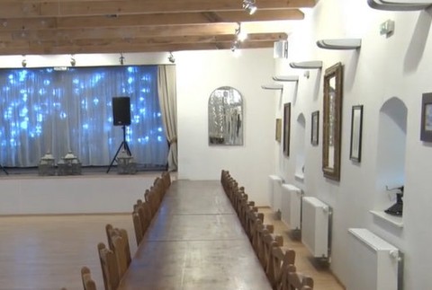 Svadobné patálie pre koronavírus.