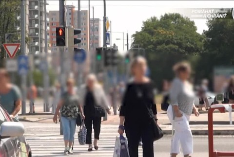 [multi] Chodci hazardéri dostávali pokuty. Prekvapujúce je, že ide často o seniorov 536