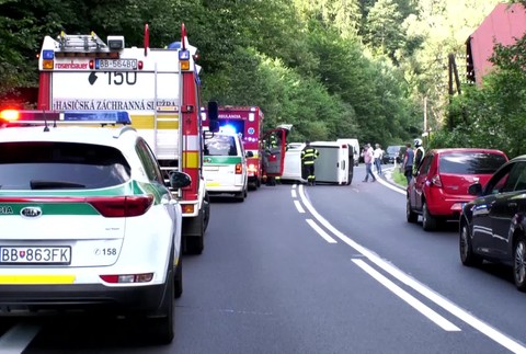 [multi] Nehoda na horskom priechode 3327