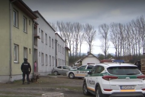 Policajná razia v osade