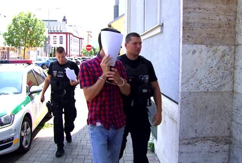 KN Pestovateľ marihuany4907