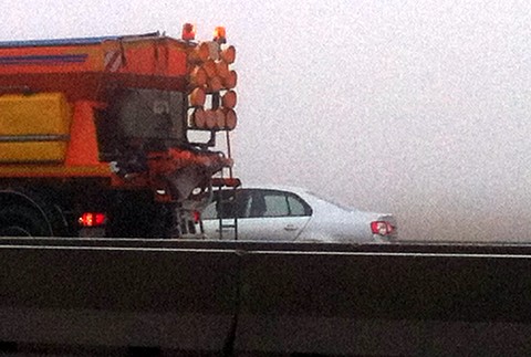 Nehoda Zlaté piesky šmykľavá vozovka nehoda 2