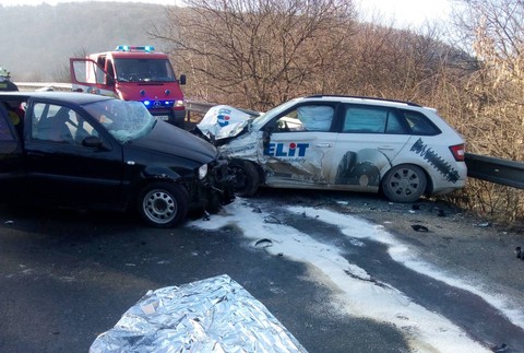Tragická dopravná nehoda. Mladá vodička prišla o život
