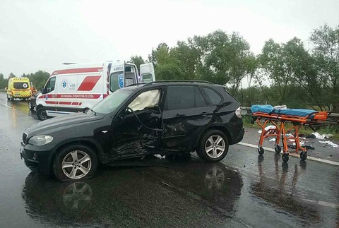 Na D1 došlo k hrozivej nehode, diaľnica je uzavretá