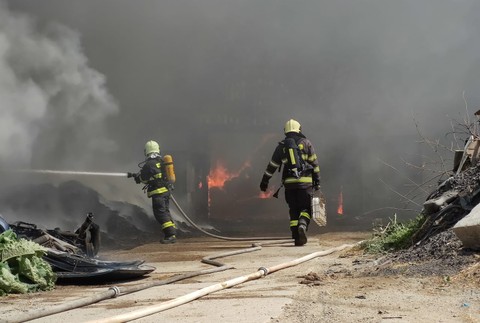Požiar v bratislavskej Vrakuni je lokalizovaný.