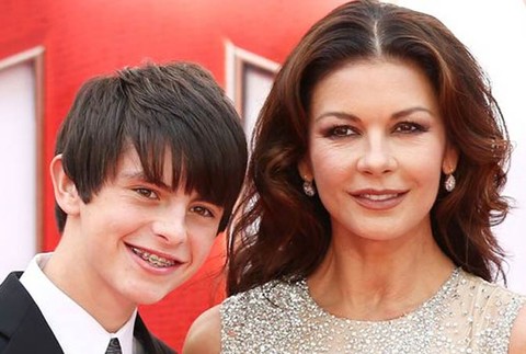 Iluzia lasky Catherine 2