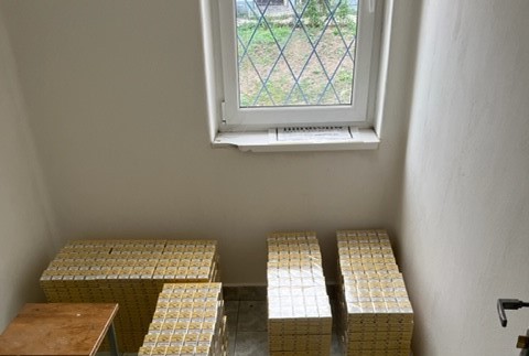 Zadržali päťsto kartónov pašovaných cigariet