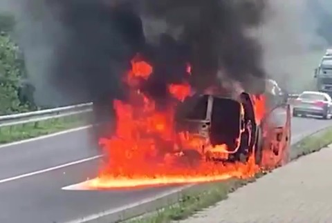 [multi] Zhorene auto 9449