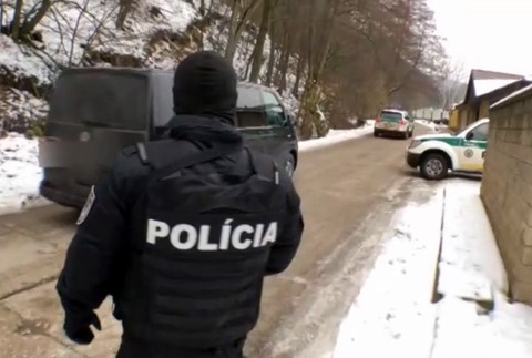 rekonštrukcia vraždy Ernesta Valka 2