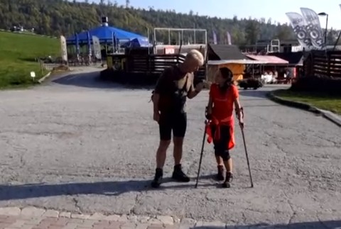 Napriek ťažkej chorobe a veľkým bolestiam si splnila sen a vyliezla na Lomnický štít